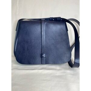 GAP LARGE SADDLE CROSSBODY BAG /PURSE